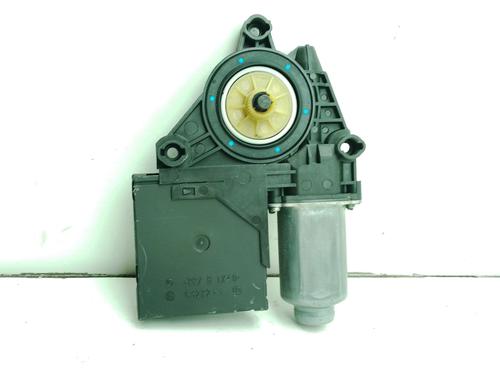 Left front window motor VW TOURAN (1T3) 1.6 TDI | BP38487117E21 - Image 3