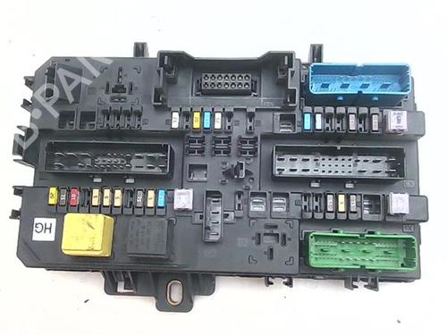 Used Fuse box Fuse box 38407299 38407299