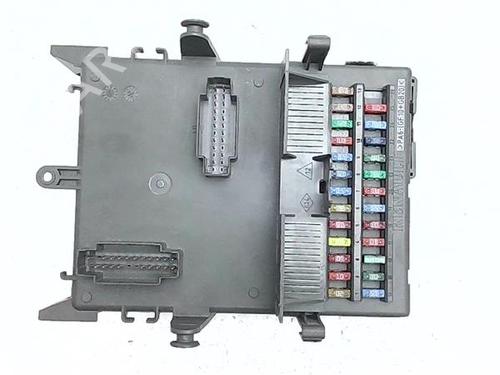 Fuse box RENAULT VEL SATIS (BJ0_) 2.2 dCi (BJ0E, BJ0F) | BP38404592E1 - Image 2