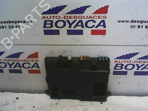 Caja reles / fusibles Caja reles / fusibles 38349602 38349602