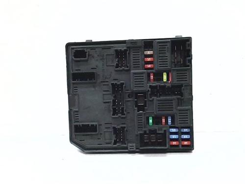 Used Fuse box Fuse box 38396861 38396861