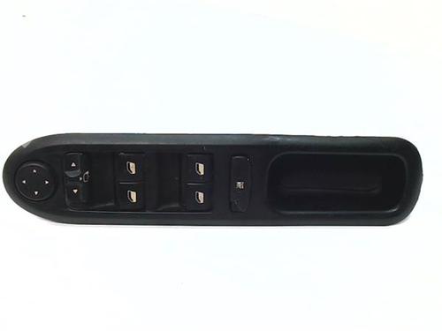 Used Left front window switch Left front window switch PEUGEOT 407 (6D_) 2.0 HDi 135 (6DRHRH, 6DRHRE, 6DRHRG, 6DRHRJ) (136 hp) 40199008 40199008