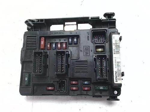 Used Fuse box Fuse box 38405155 38405155