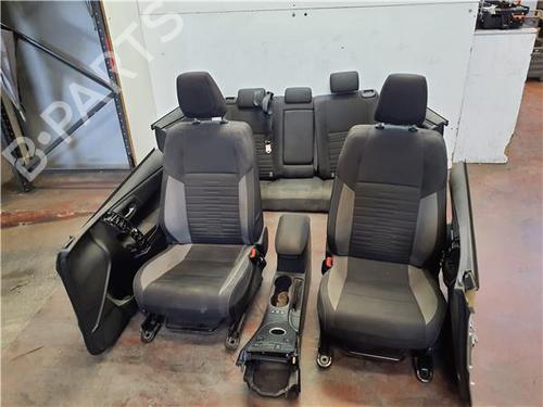 Used Seats set Seats set 38367289 38367289