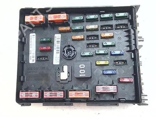 Used Fuse box Fuse box 38388962 38388962