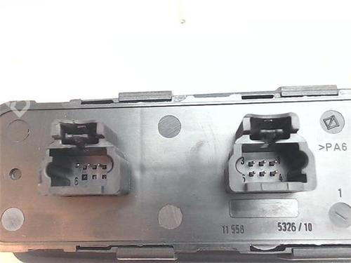 Left front window switch PEUGEOT 807 (EB_) 2.2 HDi | BP38389640I27 - Image 4