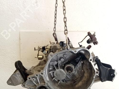 gearbox-mitsubishi-outlander-i-cu_w-2001-2002-2003-2004-2005-2006-2007-2008-38364649 main image