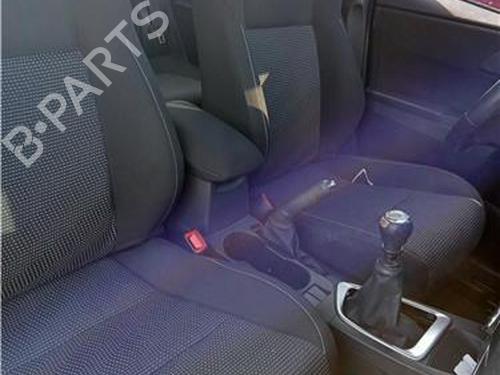 seats-set-toyota-auris-_e18_-2012-2013-2014-2015-2016-2017-2018-2019-38368743 main image
