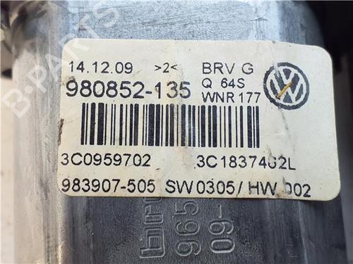 Right front window motor VW PASSAT B6 (3C2) 2.0 TDI | BP38371389E20 - Image 3