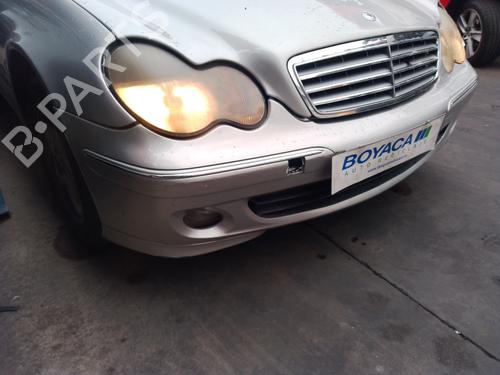 right-headlight-mercedes-benz-c-class-w203-2000-2001-2002-2003-2004-2005-2006-2007-39652350 main image