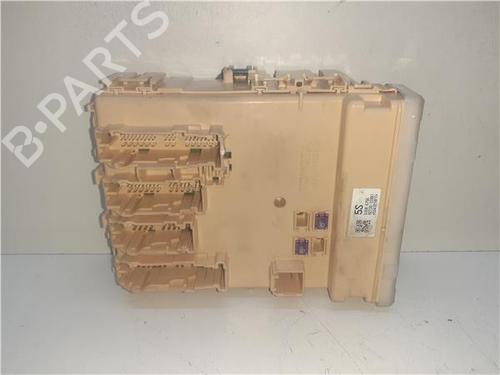 Used Fuse box Fuse box 38357730 38357730