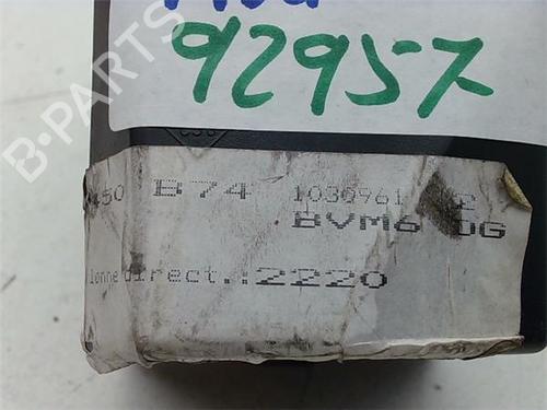Used Fuse box Fuse box 38406875 38406875