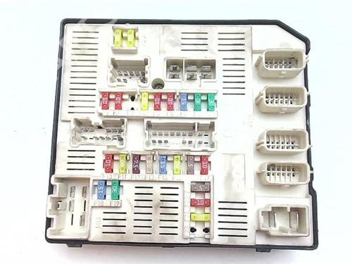 fuse-box-renault-megane-iv-saloon-2016-38390420 main image