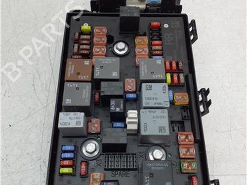 Used Fuse box Fuse box 38364405 38364405
