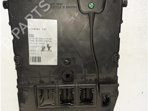 Fuse box RENAULT MEGANE II Saloon (LM0/1_) 1.5 dCi (LM1E) | BP38359556E1 - Image 4
