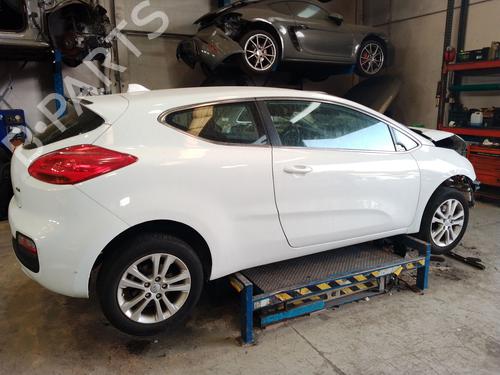 Cylinder head KIA CEE'D (JD) 1.6 CRDi 110 | BP38334969M5 - Image 9