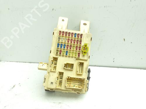 Used Fuse box Fuse box HYUNDAI H-1 Cargo (TQ) 2.5 CRDi (170 hp) 39667504 39667504