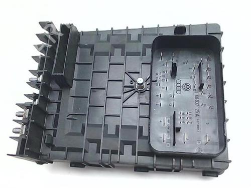 Fuse box SEAT LEON (1P1) 1.9 TDI | BP38383833E1 - Image 5