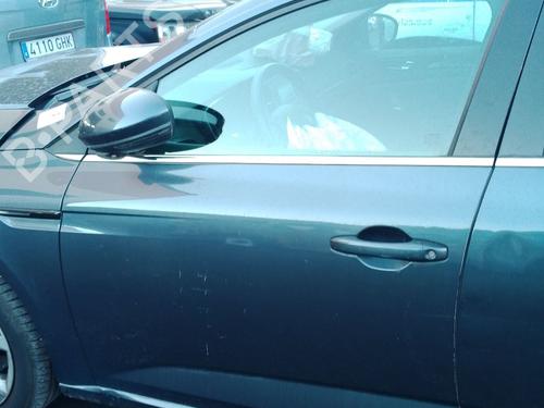 Porta frente esquerda Porta frente esquerda RENAULT MEGANE IV Hatchback (B9A/M/N_) 1.2 TCe 130 (B9MR) (130 hp) 39164142 39164142