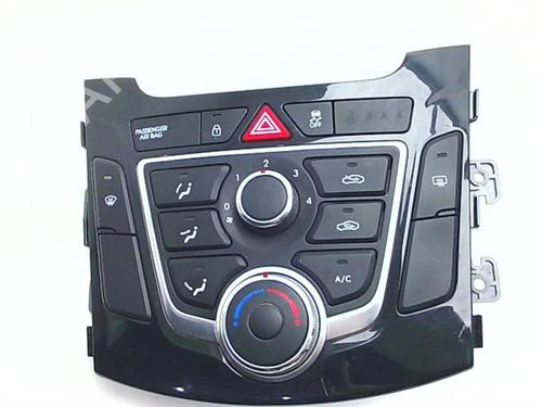 climate-control-hyundai-i30-estate-gd-2012-38351276 main image