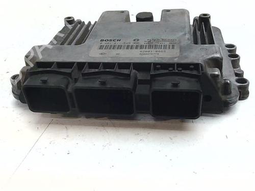 control-unit-renault-megane-ii-saloon-lm01_-2003-38349628 main image