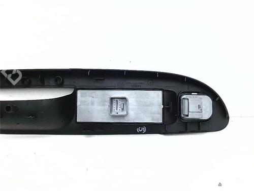 Left front window switch VW PASSAT B6 Variant (3C5) 2.0 TDI | BP38389382I27 - Image 4