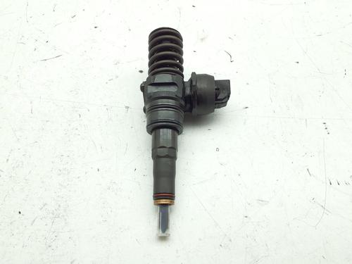 injector-audi-a3-8p1-2003-2004-2005-2006-2007-2008-2009-2010-2011-2012-2013-38334077 main image