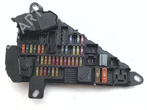 Used Fuse box Fuse box 38391816 38391816