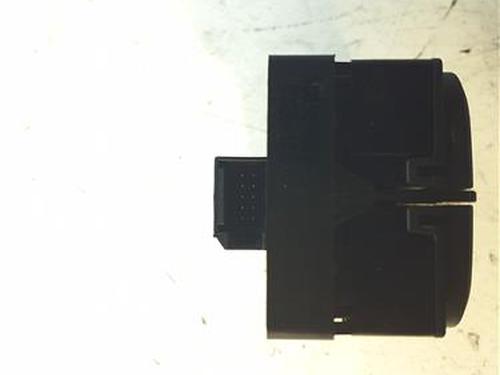 Left front window switch AUDI Q3 (8UB, 8UG) 1.4 TSI | BP38369865I27 - Image 2