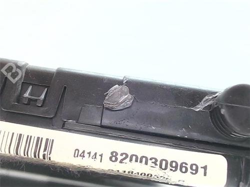 Fuse box RENAULT MEGANE II Saloon (LM0/1_) 1.6 | BP38379563E1 - Image 3