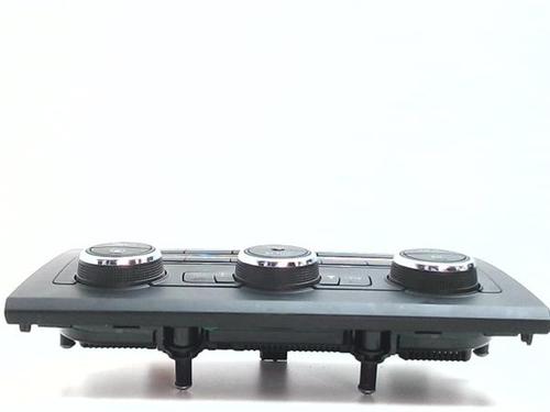 Climate control SEAT LEON (5F1) 1.5 TGi | BP38379211I5 - Image 3