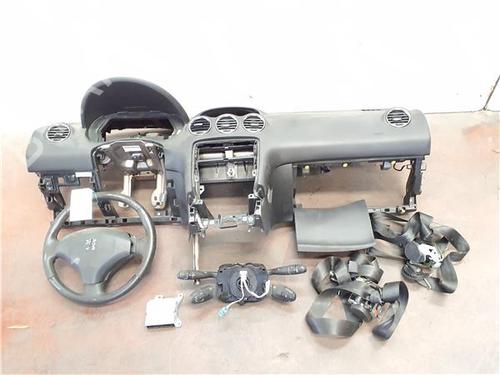 Used Airbag Kit Airbag Kit PEUGEOT 308 III (FB_, FH_, FP_, F3_, FM_) PureTech 110 (FPHNPL) (110 hp) 38365173 38365173