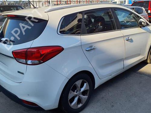 right-front-door-kia-carens-iv-2013-38389558 main image