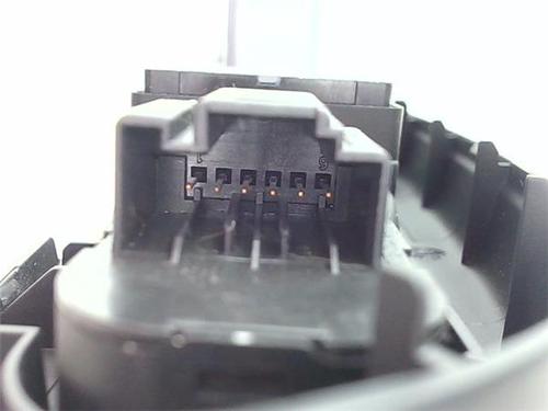 Left front window switch VW PASSAT B6 (3C2) 2.0 TDI 16V | BP38387544I27 - Image 3