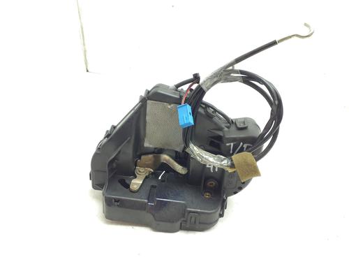 rear-right-lock-mercedes-benz-e-class-w211-2002-2003-2004-2005-2006-2007-2008-2009-38364503 main image