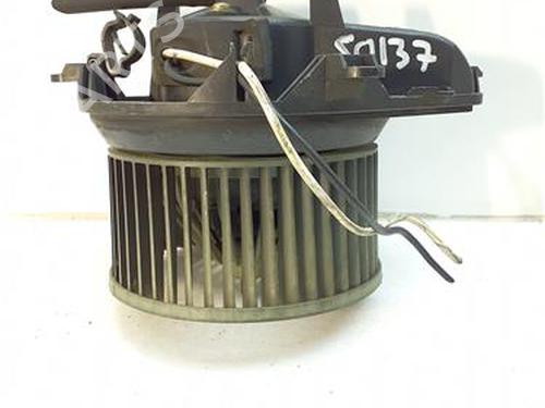 Used Heater blower motor Heater blower motor PEUGEOT 406 (8B) 2.1 TD 12V (109 hp) 38403752 38403752