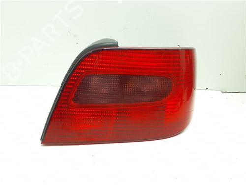 Used Right taillight Right taillight 39200086 39200086