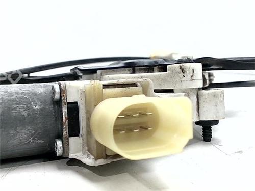 Front right window mechanism BMW 1 (E87) 118 d | BP38350797C23 - Image 5
