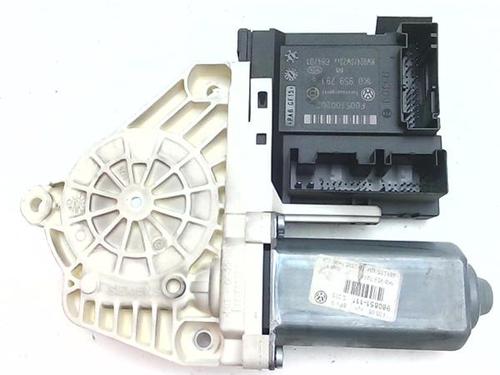 Left front window motor VW PASSAT B6 (3C2) 2.0 TDI 16V | BP38384638E21 - Image 5