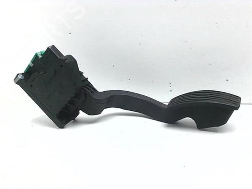 pedal-opel-corsa-d-hatchback-van-s07-2006-2007-2008-2009-2010-2011-2012-2013-2014-38381310 main image
