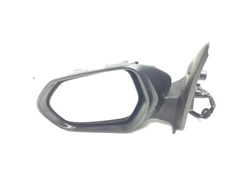 left-mirror-toyota-yaris-_p21_-_pa1_-_ph1_-2020-38334276 main image