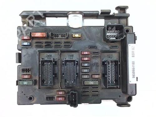 Used Fuse box Fuse box 38381349 38381349