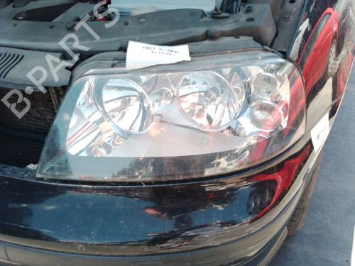 Used Left headlight Left headlight 38334444 38334444