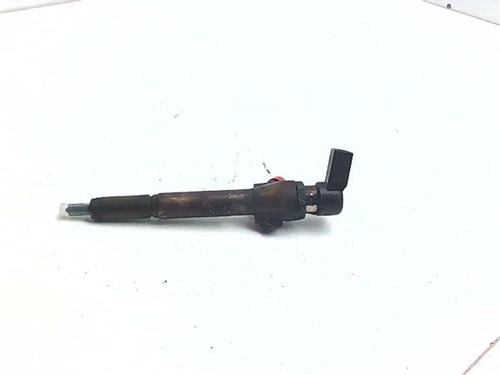injector-renault-megane-ii-saloon-lm01_-2003-38396695 main image
