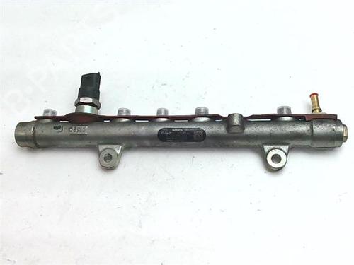 Used Injection rail Injection rail 38392061 38392061