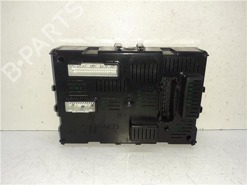 fuse-box-renault-clio-iii-hatchback-van-sb_-sr_-2005-38361986 main image