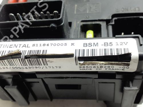 Fuse box CITROËN C5 I (DC_) 2.0 16V HPi (DCRLZB) | BP39961966E1 - Image 7