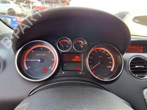 Used Instrument cluster Instrument cluster 38387611 38387611