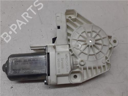 Used Right front window motor Right front window motor 38363618 38363618