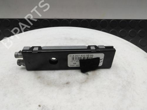 antennabase-mercedes-benz-e-class-convertible-a207-2010-2011-2012-2013-2014-2015-2016-40345089 main image